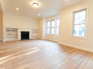 3276 N Shepard Ave, Milwaukee, WI 53211