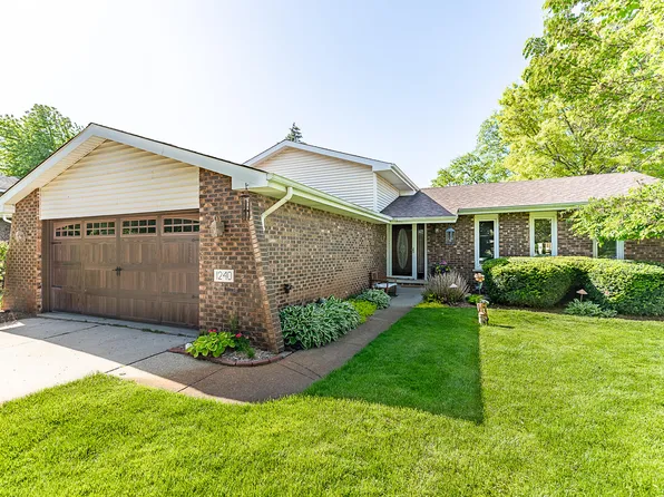 1240 Woodhollow Ct, Schererville, IN 46375