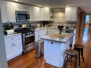 30 Bradford St #2, Bristol, RI 02809