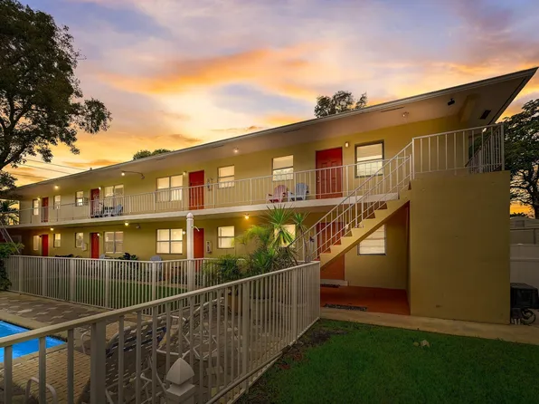 305 NE 16th Street #4, Fort Lauderdale, FL 33304