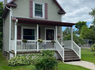 1014 Augusta St, Sault Sainte Marie, MI 49783