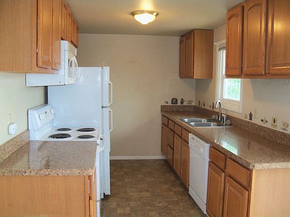3rd image of 1314 Lynn Ave