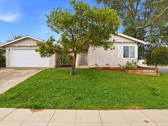 4th image of 829 Rose Blossom Dr