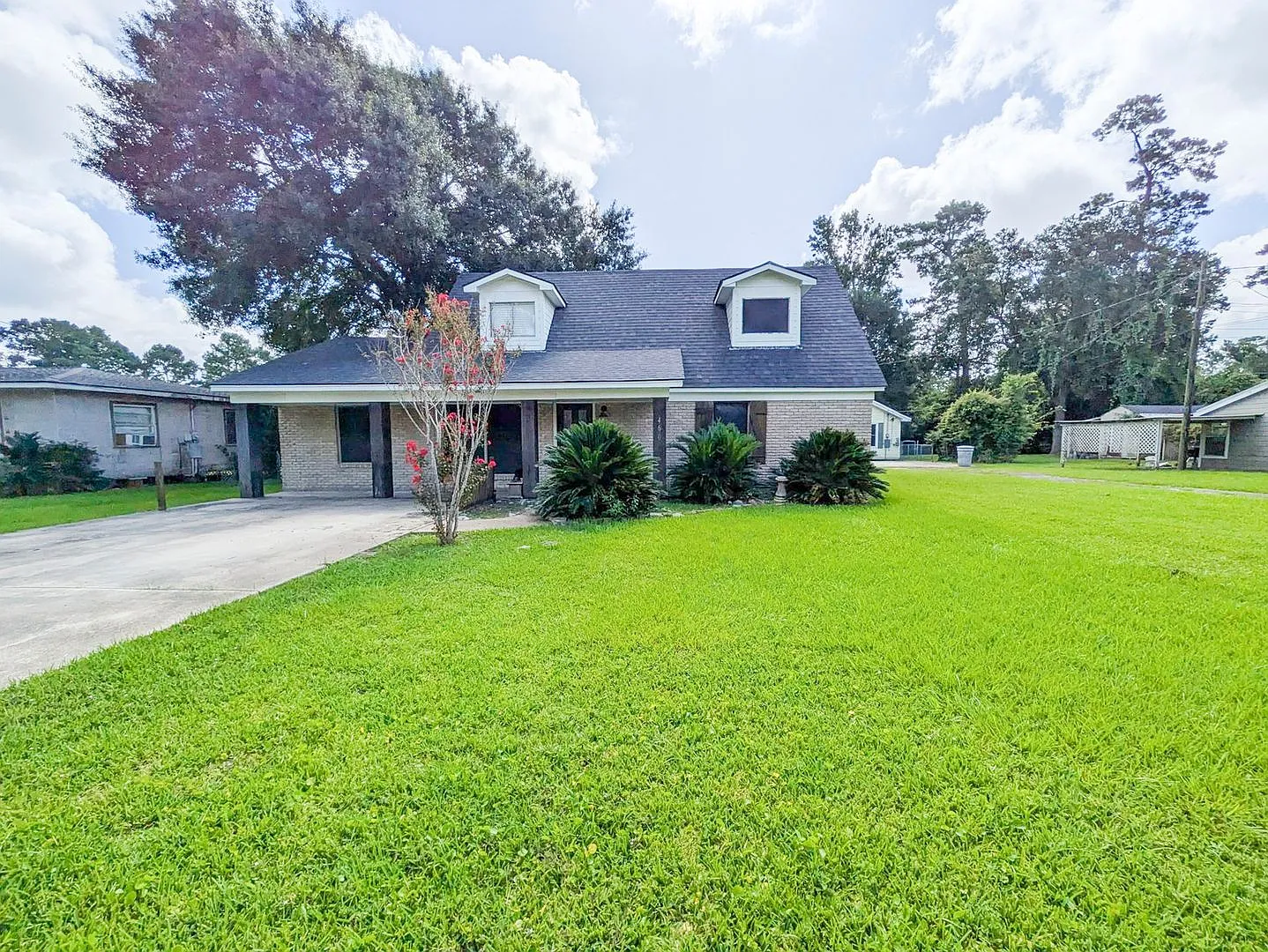 460 Belvedere Dr., Beaumont, TX 77706 *Move in Special 1/2 off the first month* — Photo 1