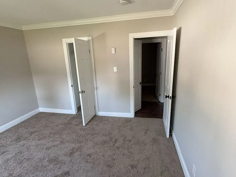 547 Munroe Cir — Photo 21