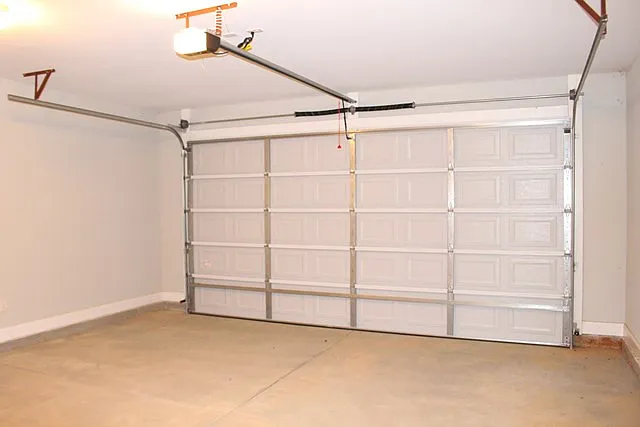 831 Erika Ln — Photo 18