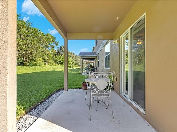 4th image of 2328 Betsy Ross Ln