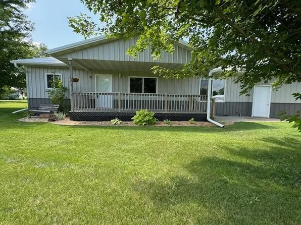 121 Commercial Ave, Villard, MN 56385