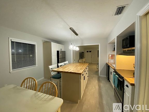 5th image of 655 18th St #655