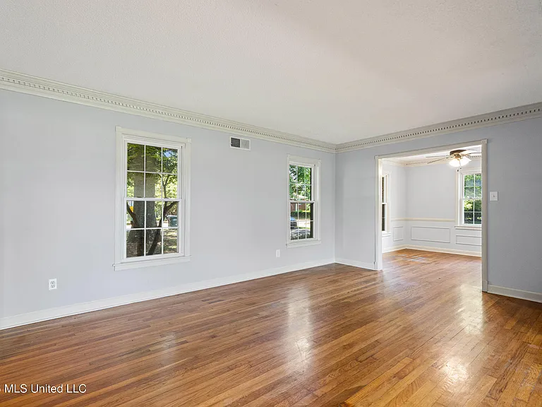 8846 Millbranch Rd — Photo 5