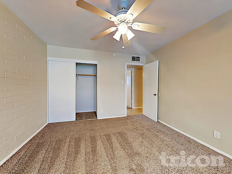5024 W Krall St — Photo 7