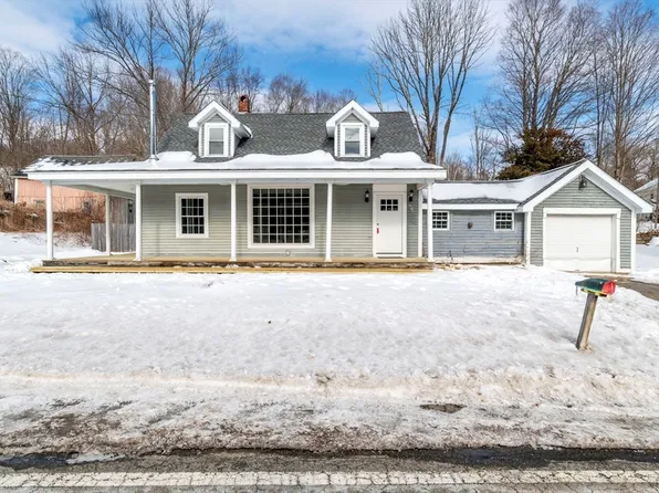 75 Main St, Wales, MA 01081