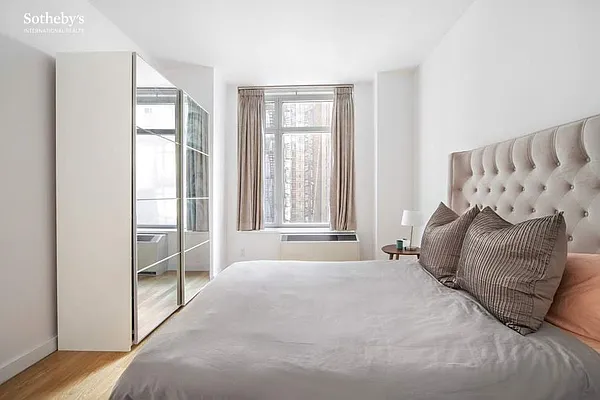 Rented by Sotheby's International Realty | media 11