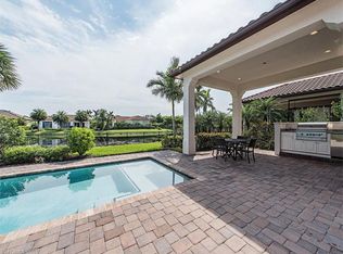 2224 Residence Cir, Naples, FL 34105