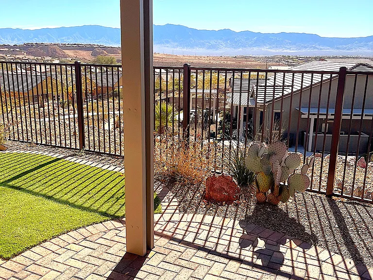 579 Bridle Path Cir — Photo 14