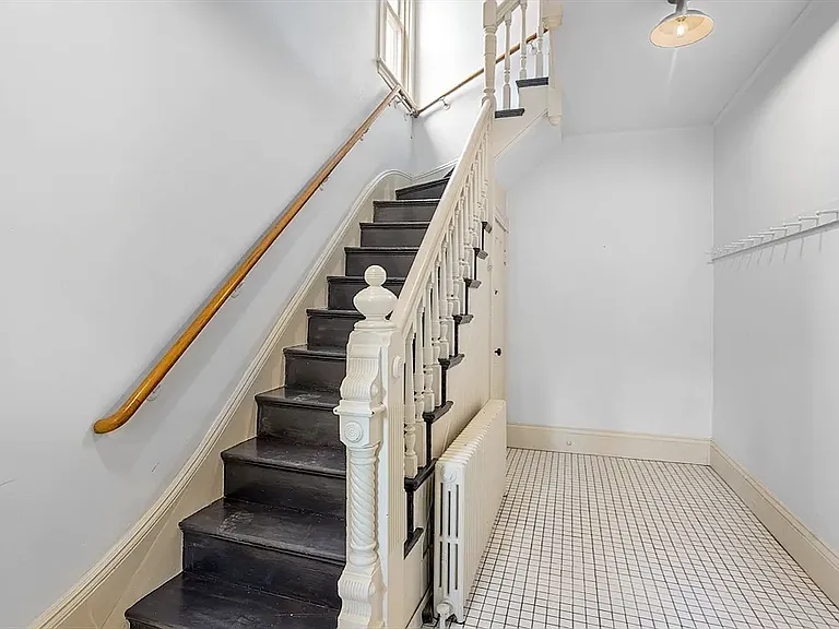 14 Horace St #2 — Photo 9