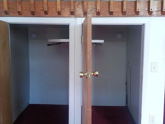 5th image of 2200 Wheeler St APT 4