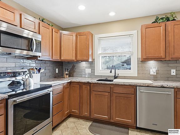 5th image of 1607 N Somers Ave