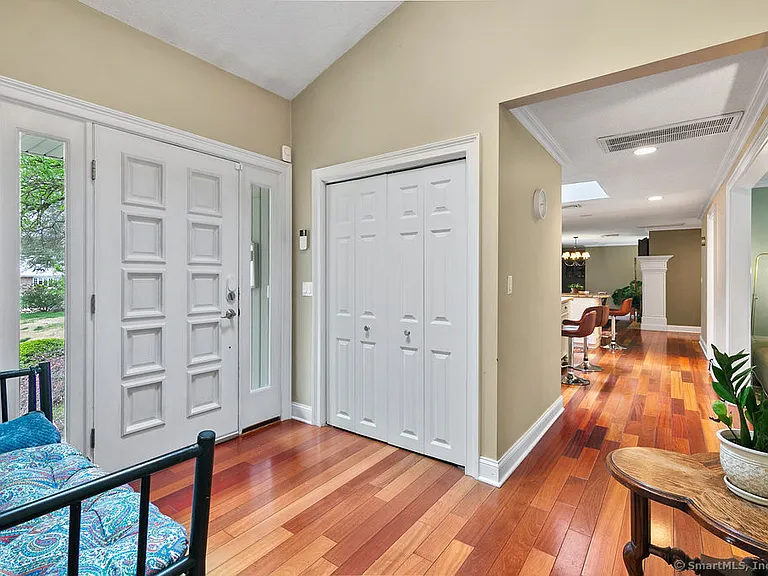 14 Ridgewood Rd — Photo 3