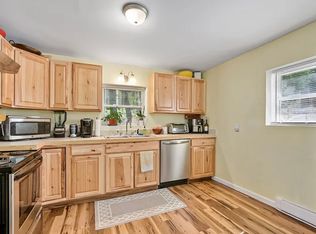 6 Roosevelt Ave APT 1, Stamford, NY 12167