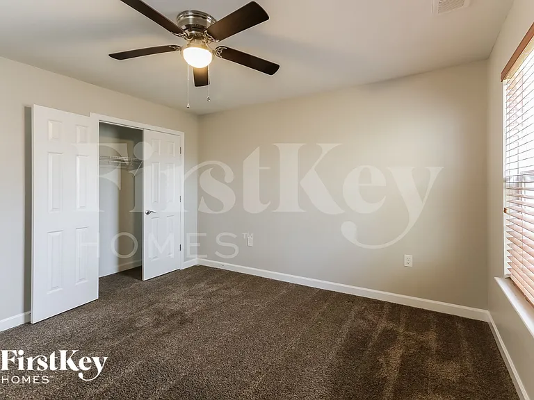1376 Bottle Brush Ln — Photo 9