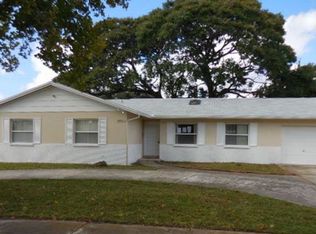 6412 Ambassador Dr, Tampa, FL 33615