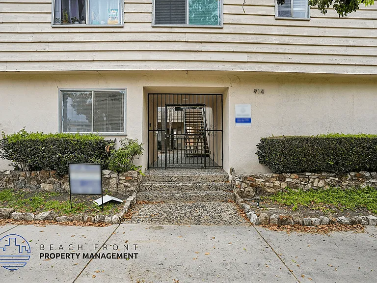 914 Alma St. — Photo 18