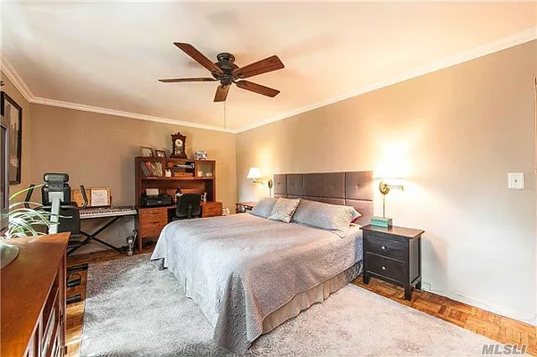 Sold by Century 21 American Homes | media 42