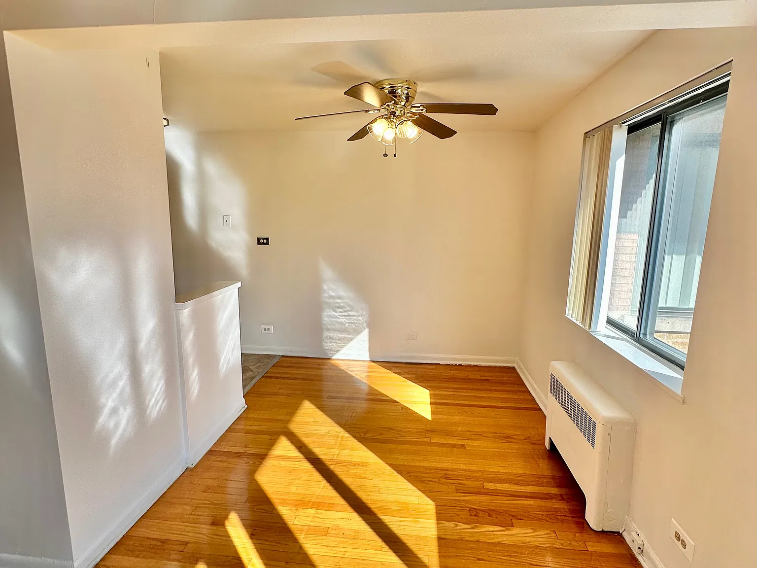 1 bed, 1.0 bath, $1,700 — Photo 3
