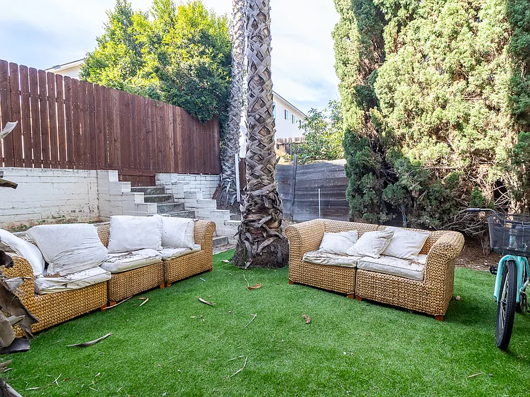 5064 Alumni Pl — Photo 3