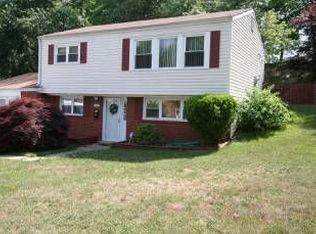 15120 Cloverdale Rd, Woodbridge, VA 22193