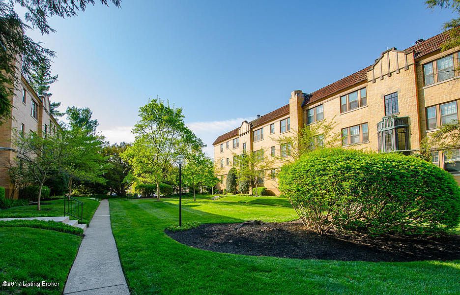 2nd image of 3015 Brownsboro Rd APT 10