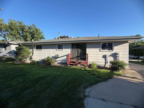 2nd image of 1306 Palmer Pl