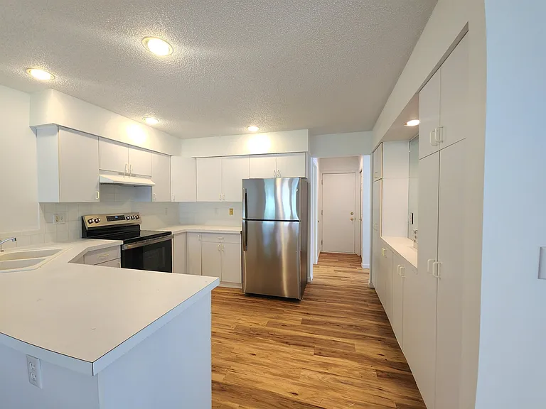 3666 N Center Rd — Photo 7