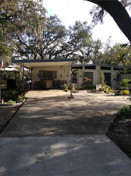 1st image of 1217 Lakeside Dr