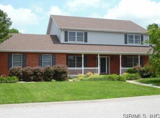 198 Saint Sabre Dr, Swansea, IL
