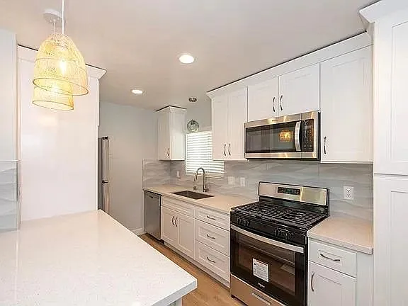 418 N Broadway #418.5 — Photo 8