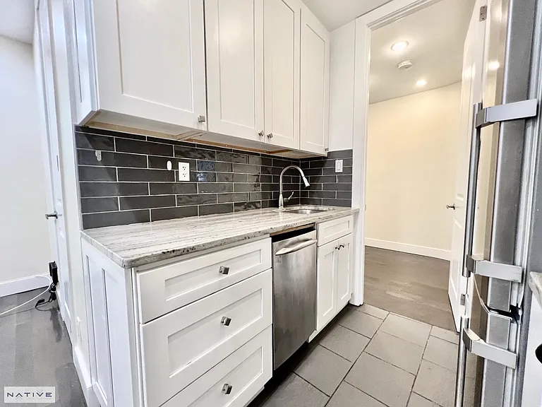 93 India St #1D — Photo 4