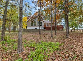 1230 Silvers Rd, Saint Peters, MO 63376