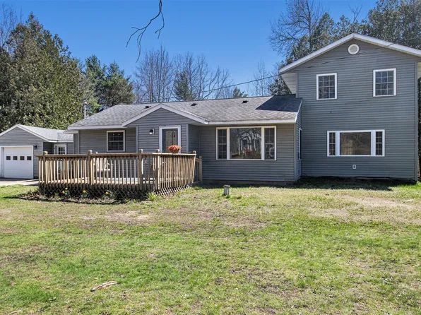 2575 W River Rd, Muskegon, MI 49445