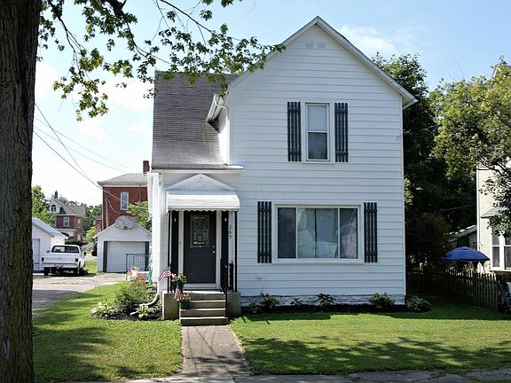 2nd image of 265 W 4th St