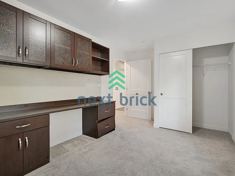 1438 158th Ct NE — Photo 10