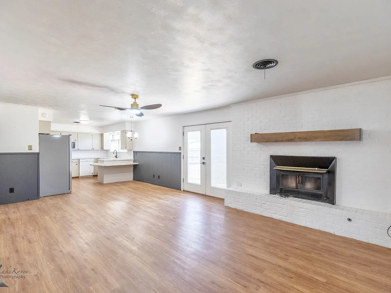 3 bed, 1543 sqft, $2,295 — Photo 2