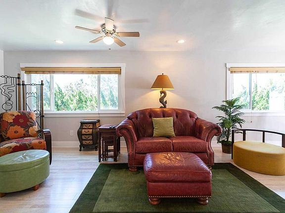 2nd image of 4073 Gresham St #1