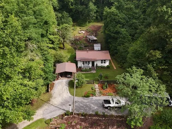 19712 Wayah Rd, Topton, NC 28781
