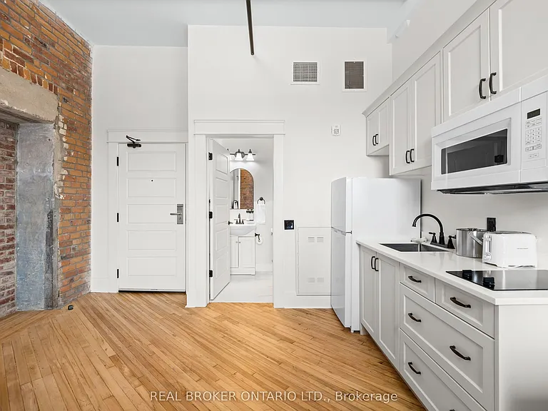 150 Mill St #201 — Photo 4
