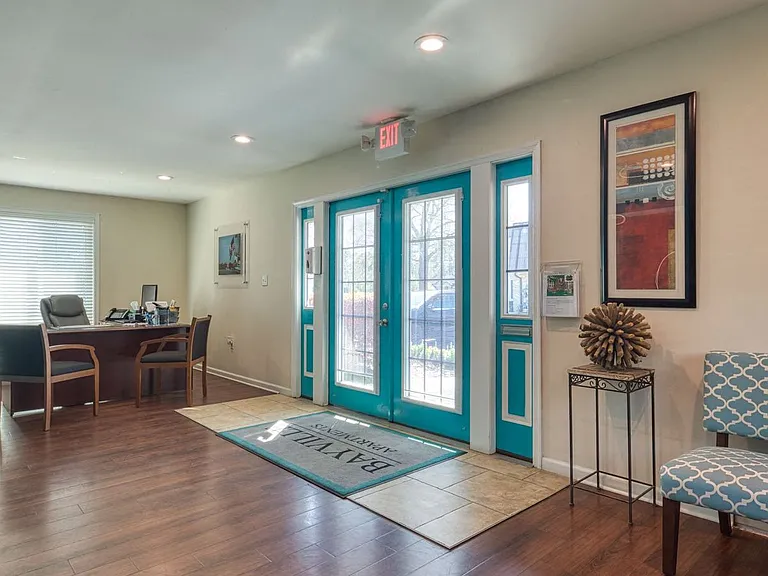 Bayville Apartments — Photo 4