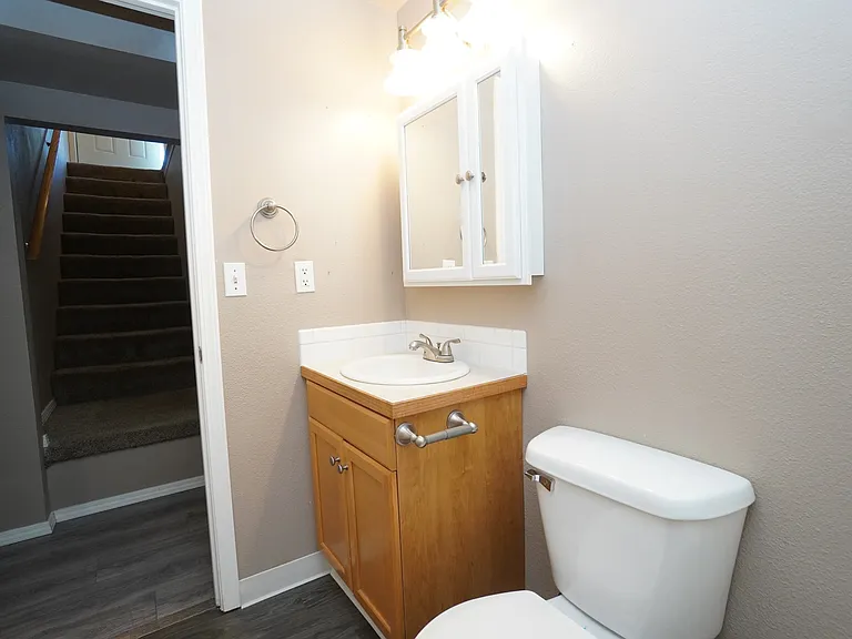 2210 S Owyhee St — Photo 15
