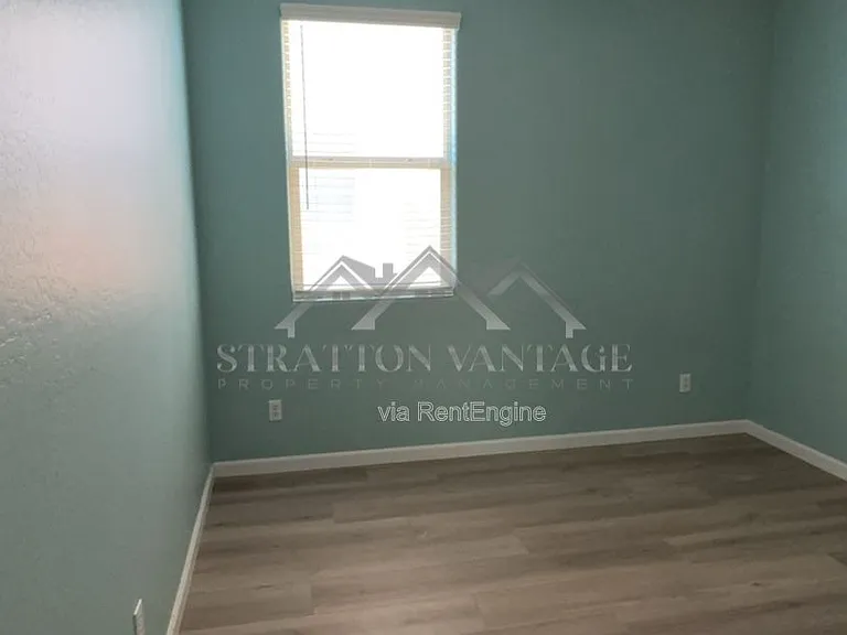 1036 S 177th Dr — Photo 18