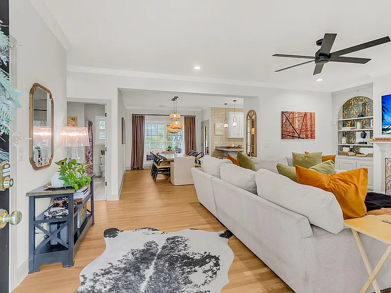 5049 Spaniel Dr — Photo 15